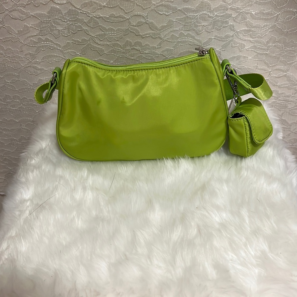 BP Green Purse